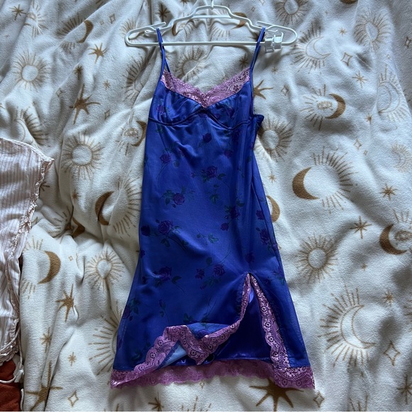 Coti Dress In Lilac Rose With Lilac Lace - Picture 2 of 5